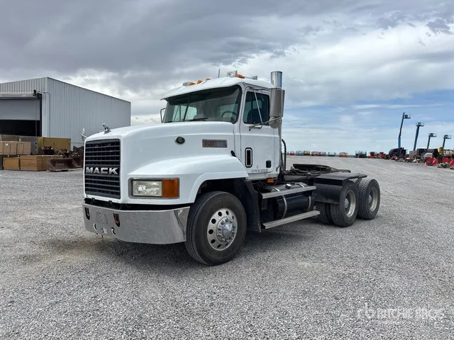 2004 Mack T/A Day Cab Truck Tractor