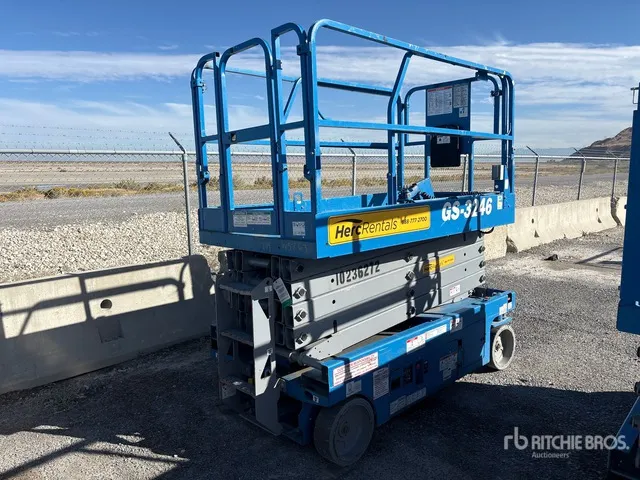 2018 Genie GS3246 Scissor Lift