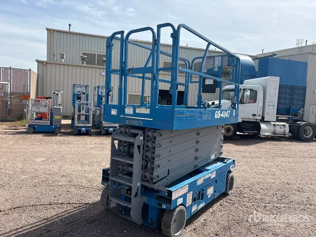 2017 Genie GS-4047 Electric Scissor Lift