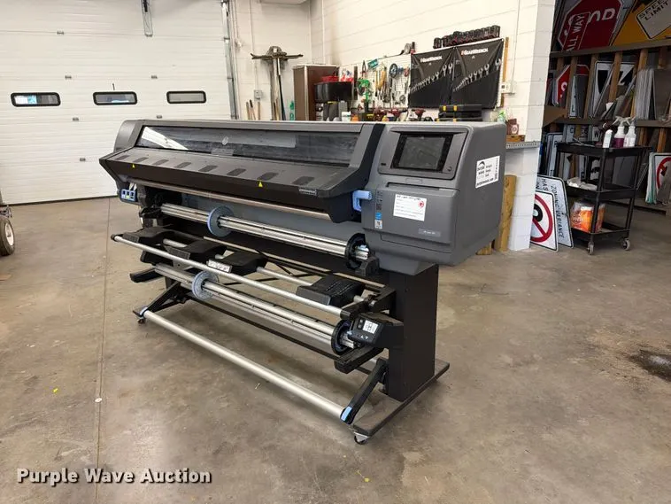 HP V8L39A large format printer