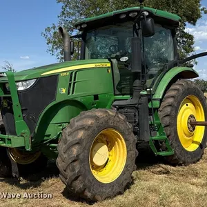 2011 John Deere 7215R MFWD tractor