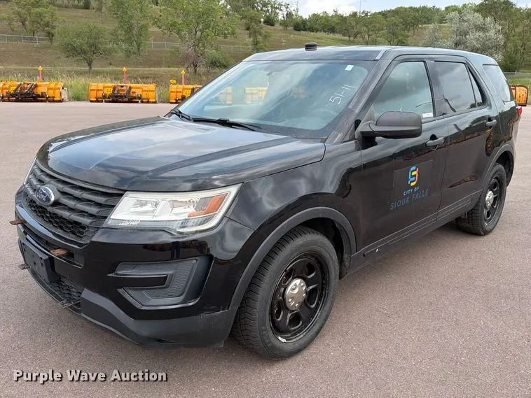 2016 Ford Explorer