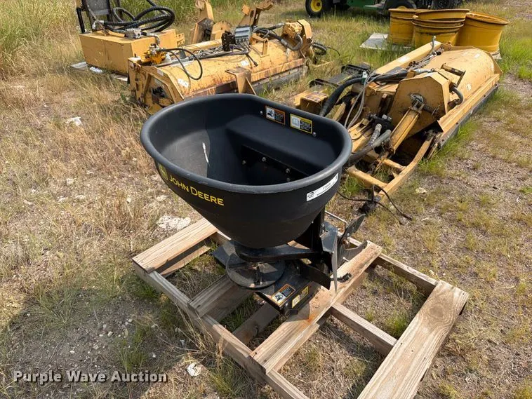 John Deere X700 spreader