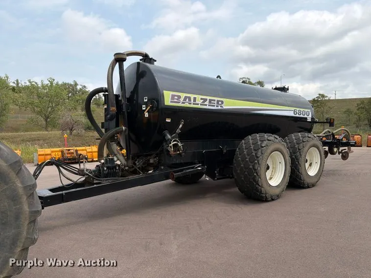 Balzer 6800 Tandem manure spreader