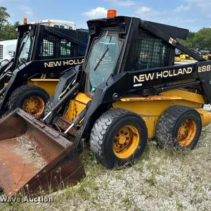 1996 New Holland LX 885 skid steer loader