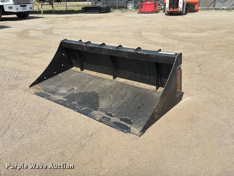 Pabreak skid steer bucket
