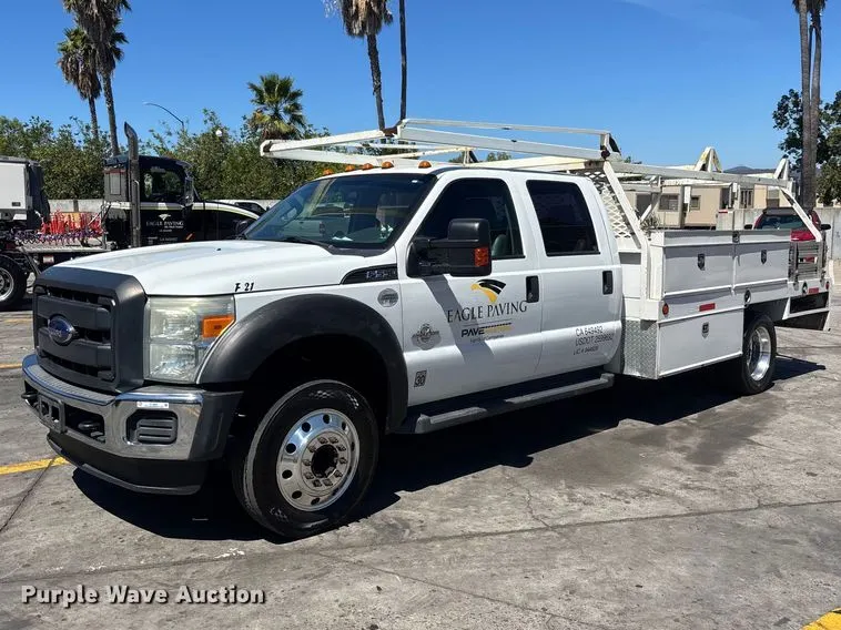 2015 Ford F550 Super Duty Crew Cab utility / service truck