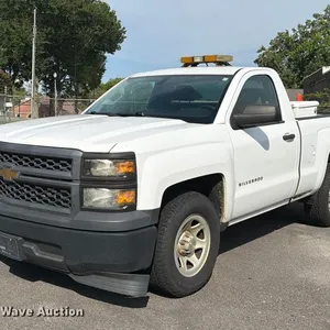 2014 Chevrolet Silverado 1500 pickup truck