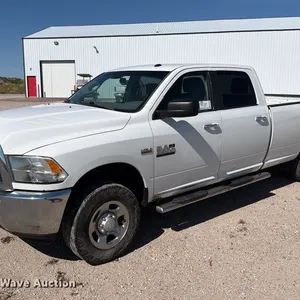 2013 RAM 2500 Crew Cab pickup truck