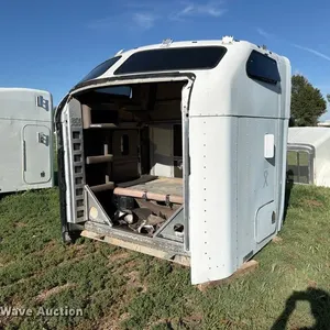 Kenworth AeroCab sleeper