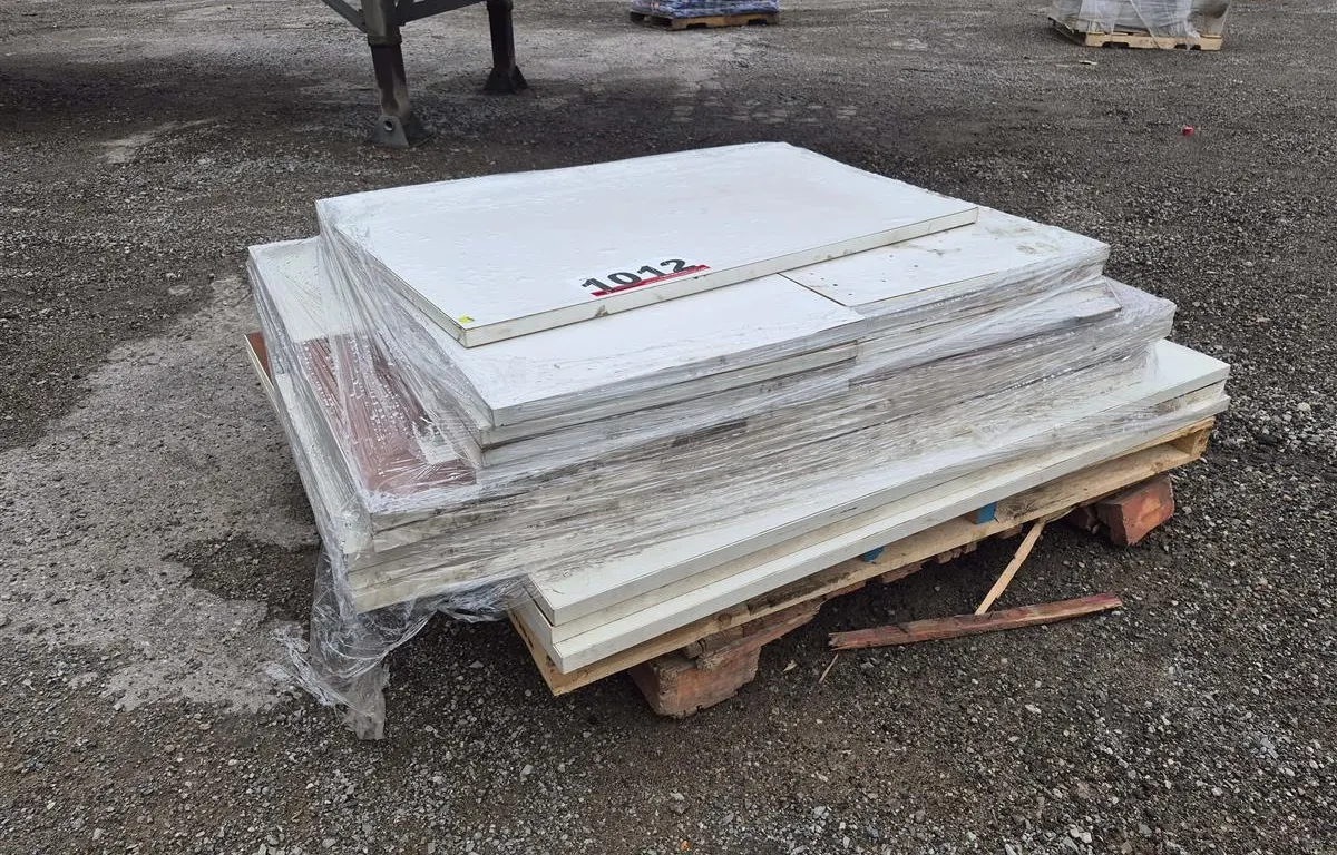 Pallet of White Construction Panels
UNRESERVED
