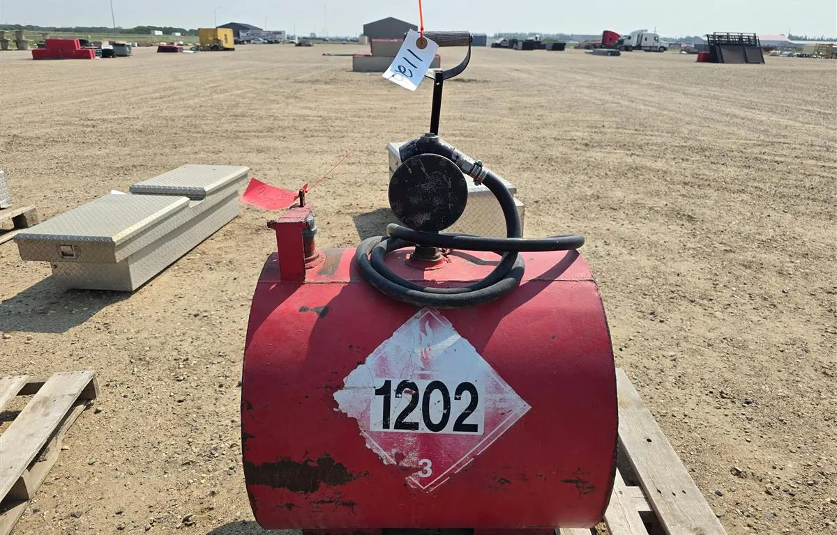 Fuel Tank w/ Hand Pump
UNRESERVED