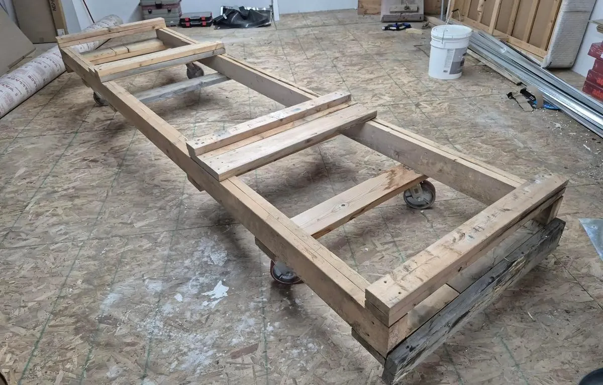Custom Wooden Material Dolly
UNRESERVED