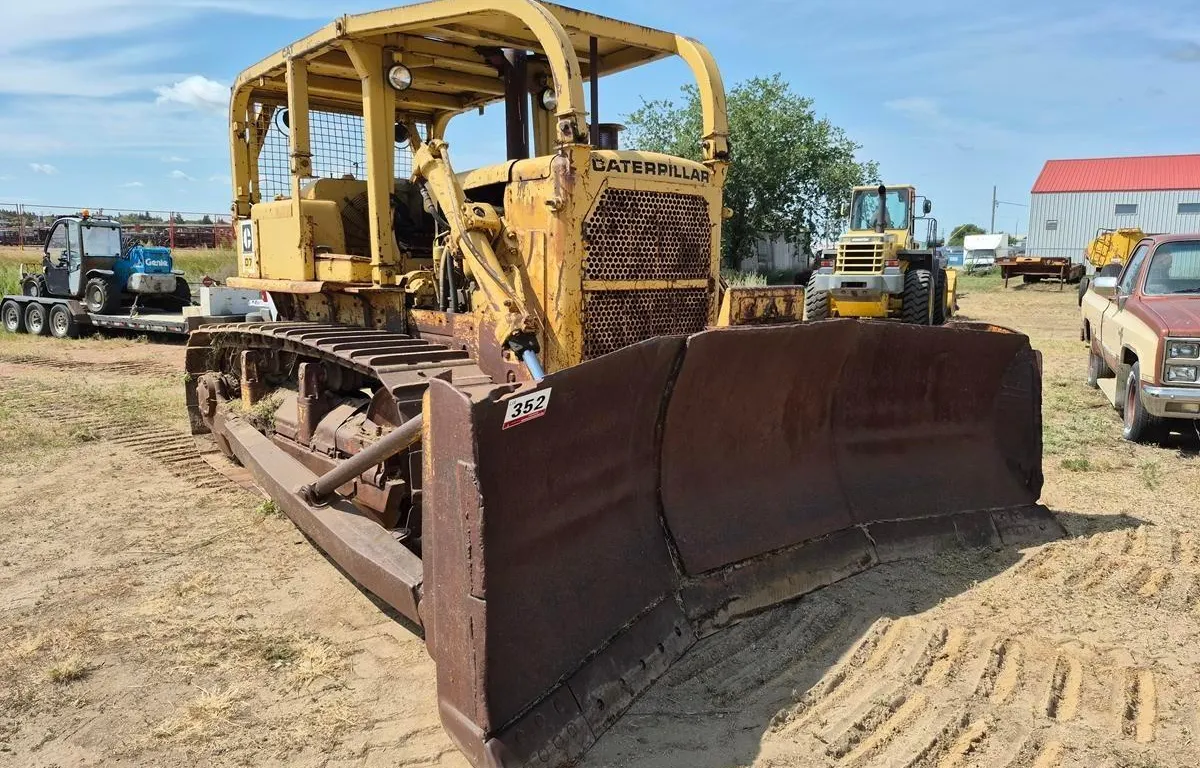 1968 Caterpillar D7E Dozer
UNRESERVED