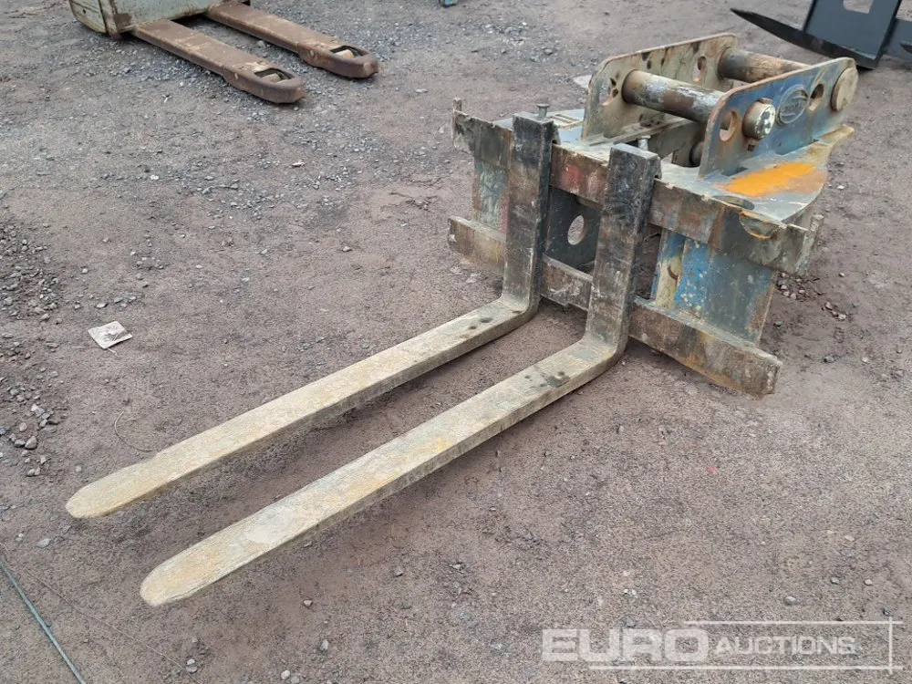 Strickland Pallet Forks 65/80mm Pin to suit 13-20 Ton Excavator