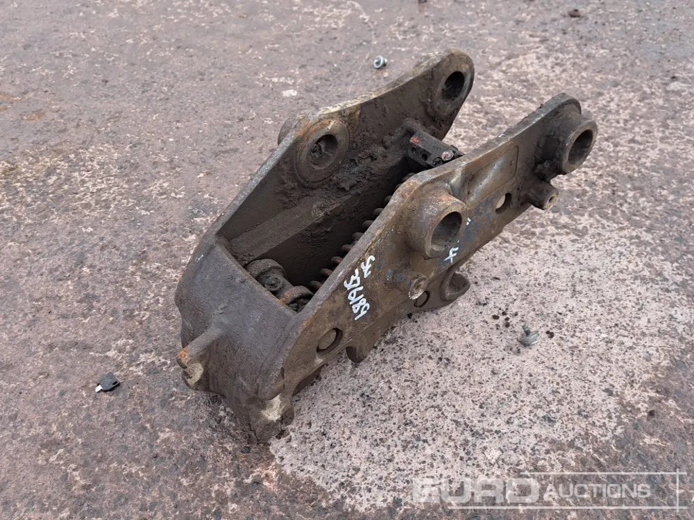 Hydraulic Quick Hitch 60mm Pin to suit 10-12 Ton Excavator