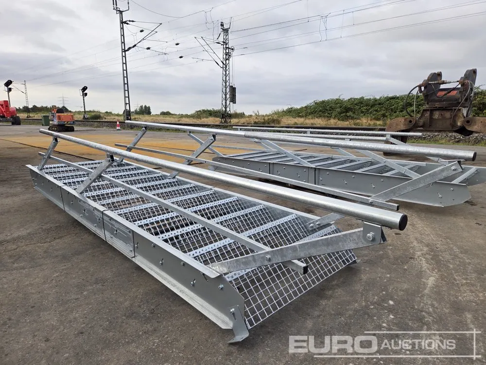 Unused 12 Steps Galvanized Steel Stair, Width 90cm