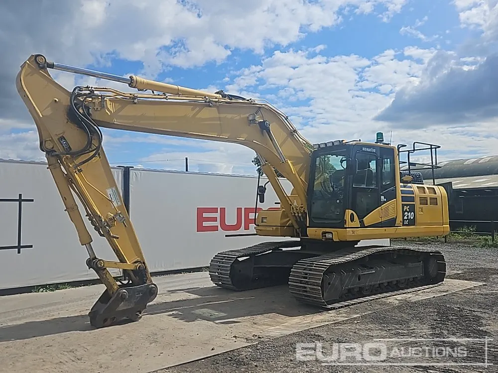 2018 Komatsu PC210LC-11