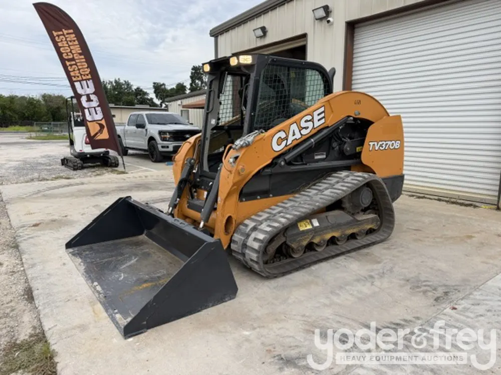 2022 Case TV370B