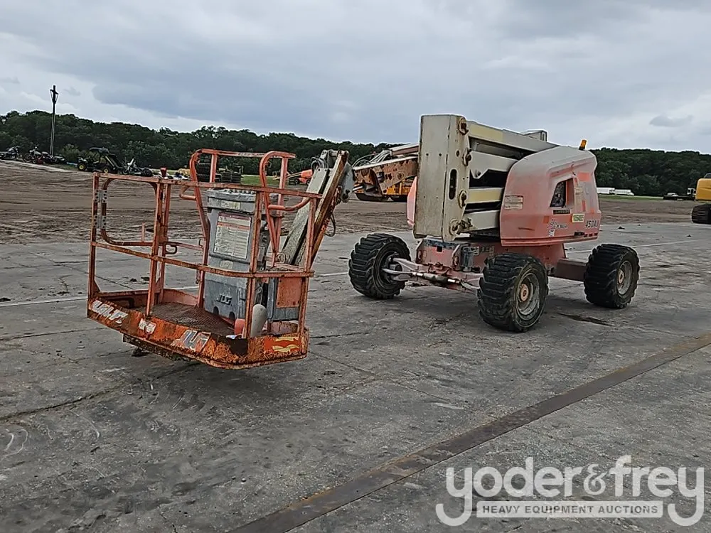 2017 JLG 450AJ