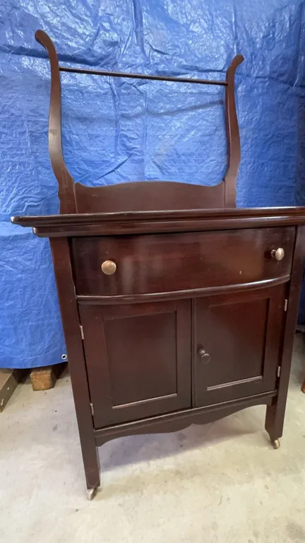 Wooden Washstand with Drawer and Cabinet, 44" High