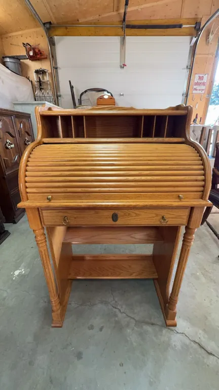 Winners Only Inc. Oak Roll Top Desk with Drawer and Cubbies