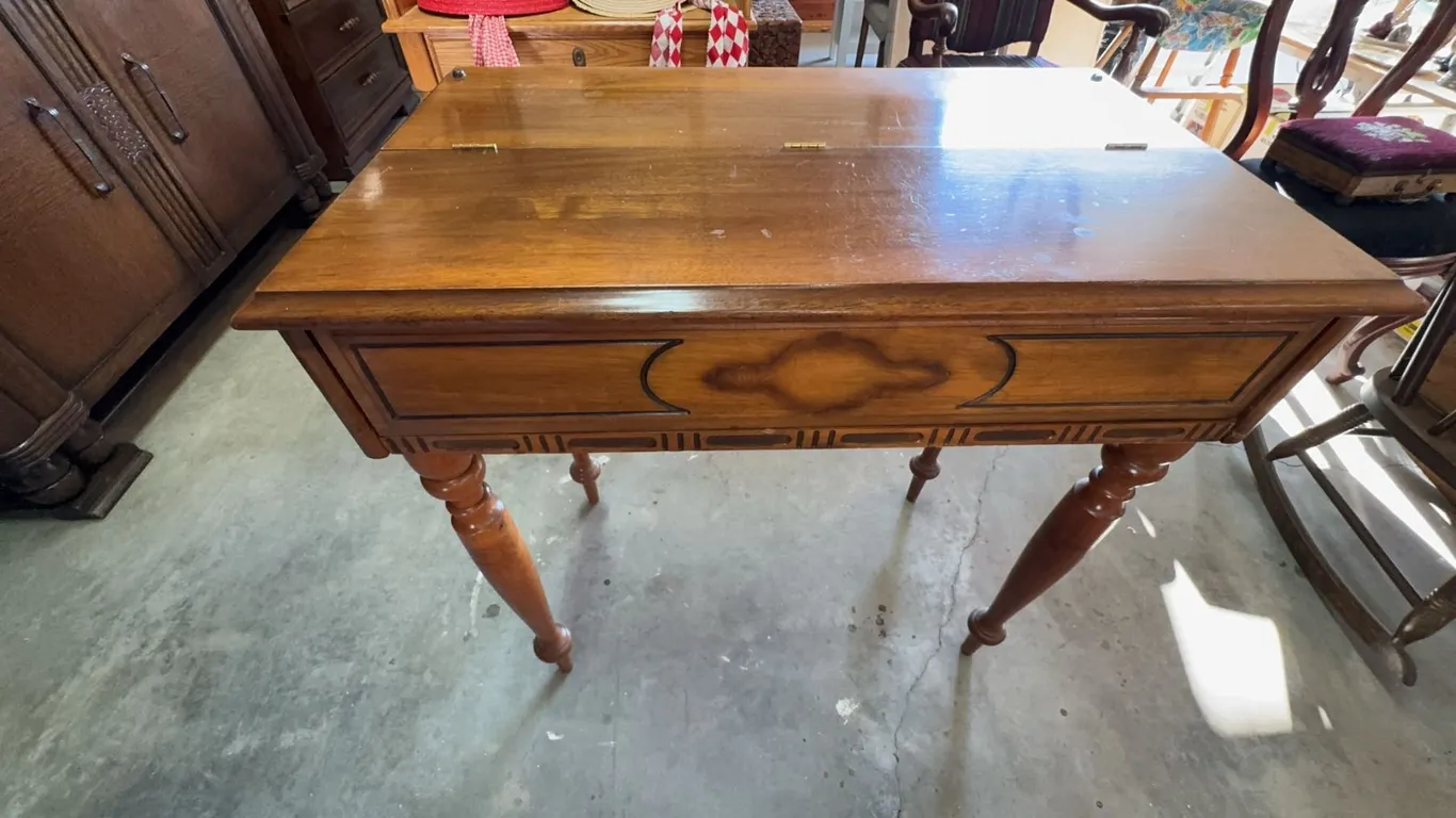 Wooden Writing Desk with Hinged Top and Turned Legs