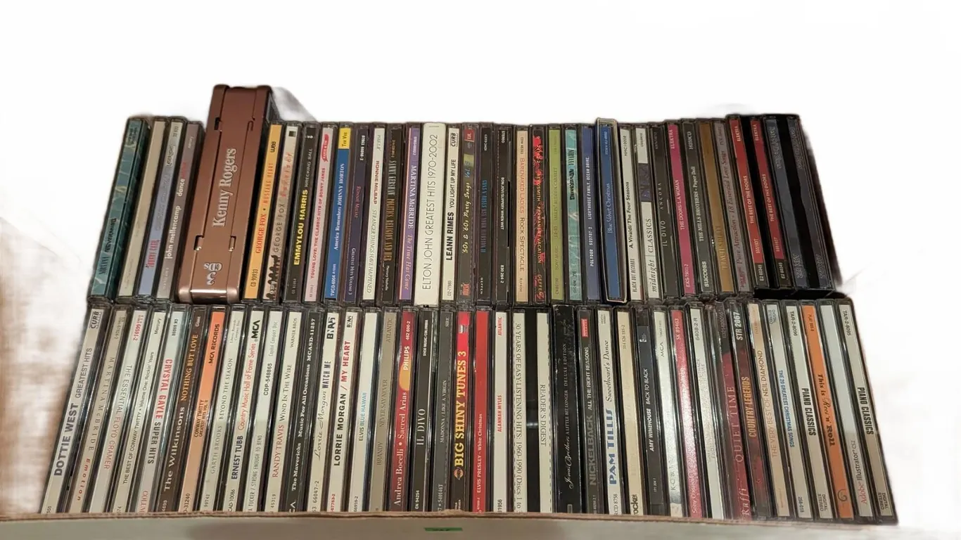 Over 60 Country and Pop CD Albums