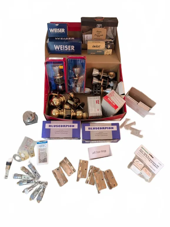 New & Used Door Security : Weiser, Bluscorpion, Kwikset, Spacemaker, Hinges