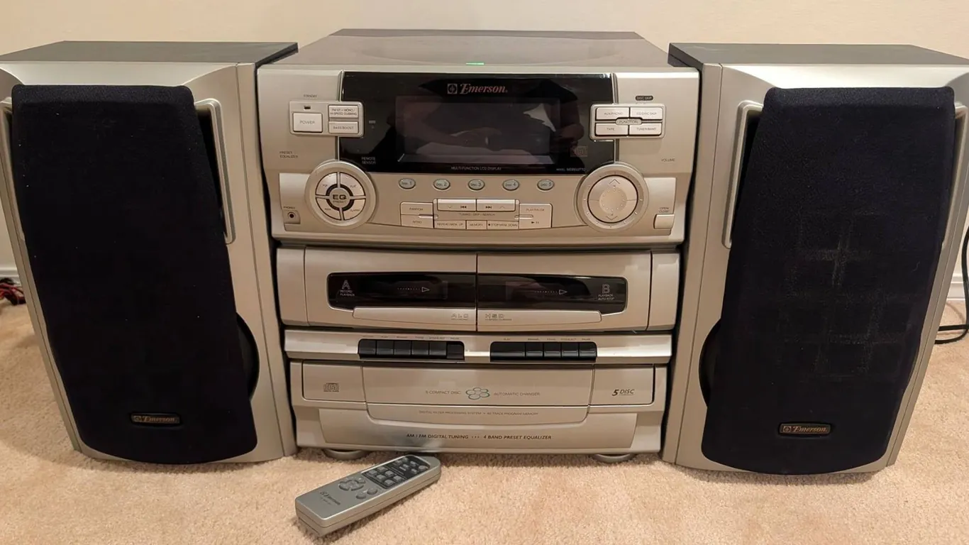 Emerson Multi-Function Stereo System with Remote and Turntable