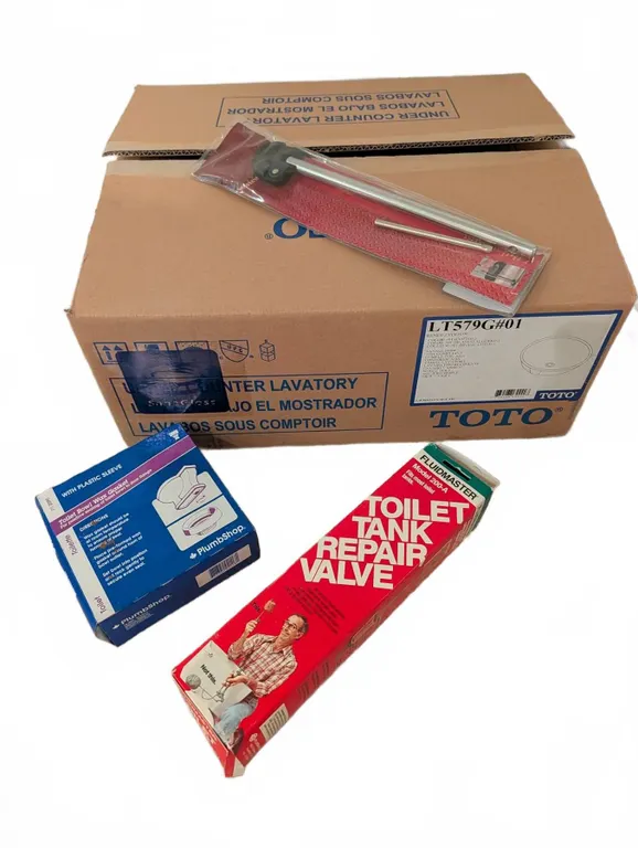 TOTO LT579G#01 Rendezvous Lavatory with Accessories