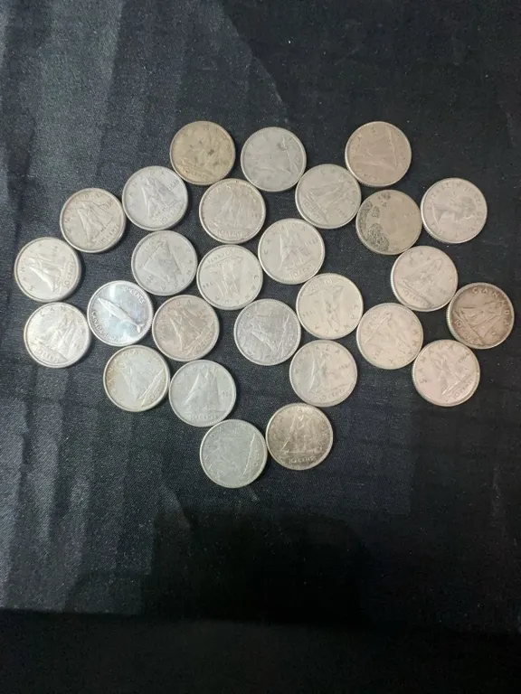 27 Canadian .800 Silver Dimes, 63g Total, 1.62 Troy Ounces Silver