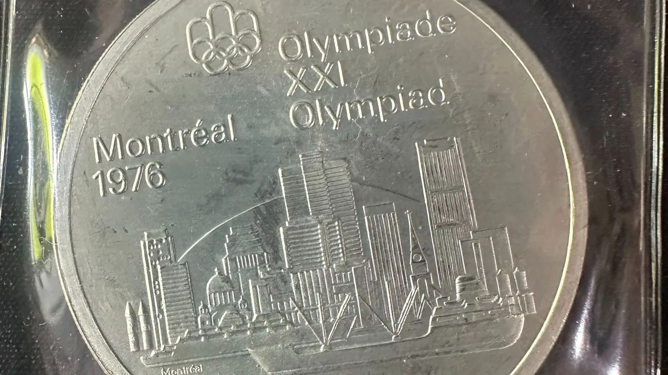 1976 Montreal Olympics $10 .925 Silver Coin, 48.60g