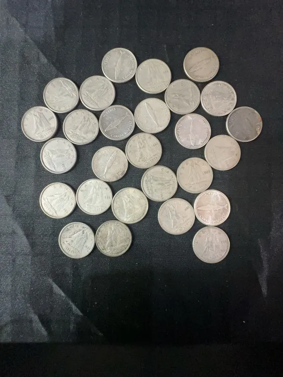 27 Canadian .800 Silver Dimes, 63g, 1.62 Troy Ounces Silver