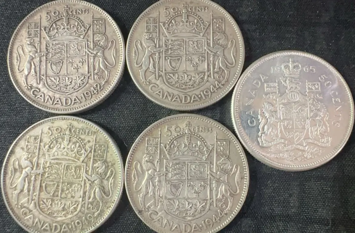 5 Canadian .800 Silver Half-Dollars, 58g Total