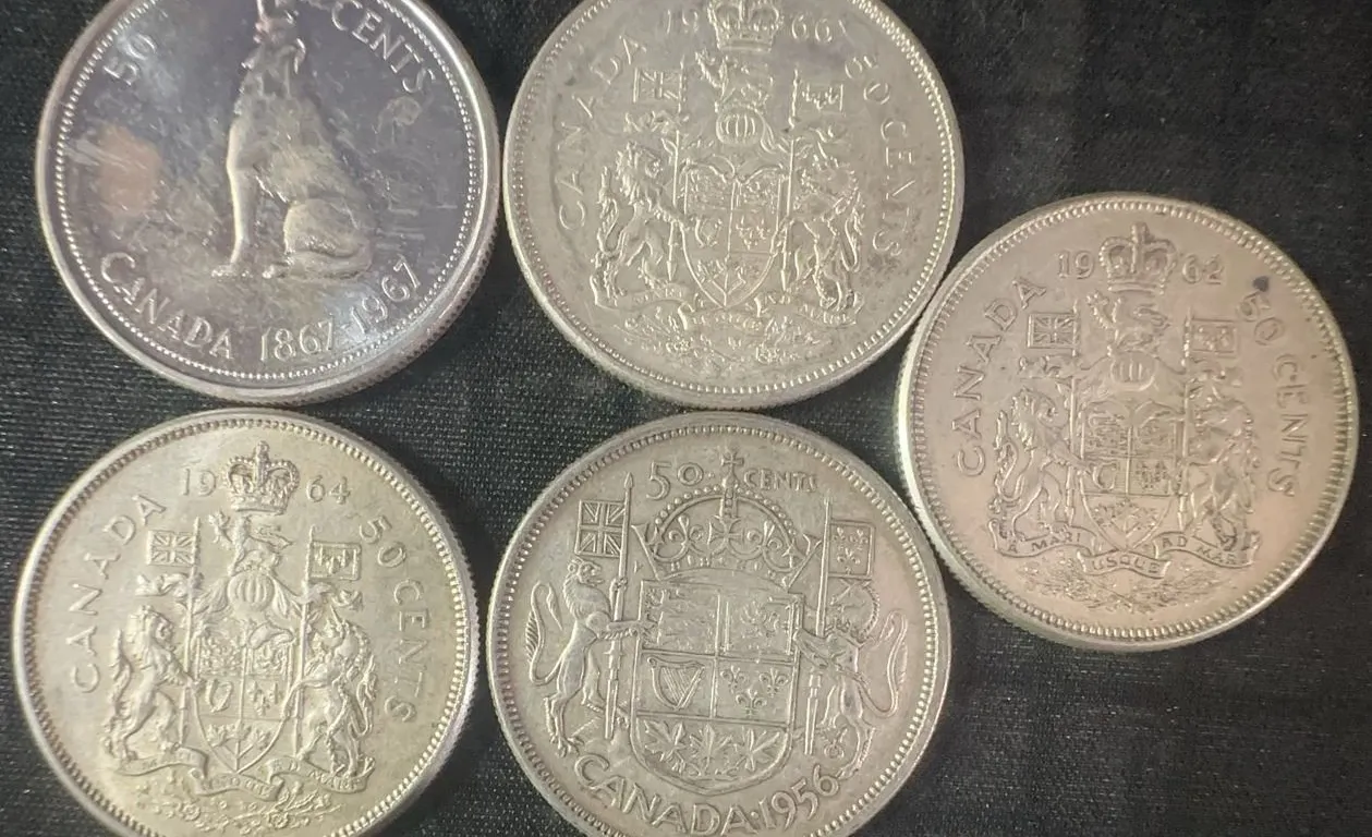 5 .800 Silver Canadian Half Dollars, 58.3g Total