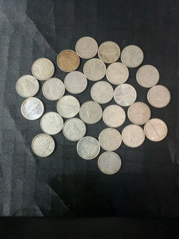 27 Canadian .800 Silver Dimes, 63g Total, 1.62 Troy Oz Silver