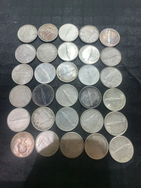 30 Canadian .800 Silver Dimes, 70g Total, 1.80 Troy Ounces Silver