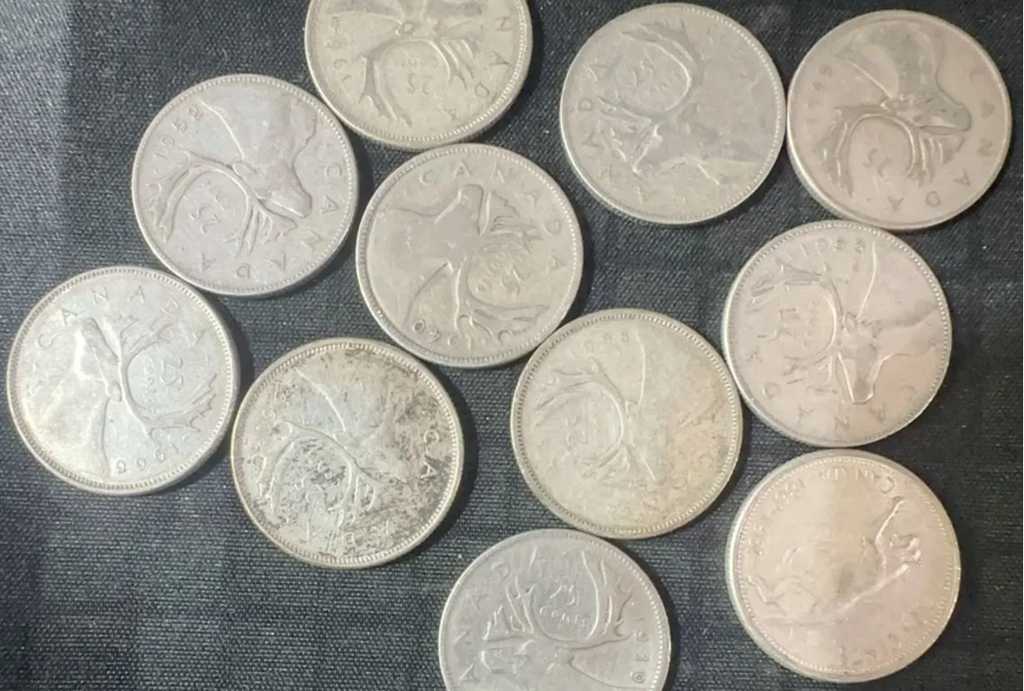 11 Canadian .800 Silver Quarters, 64g Total, 1.65 Troy Oz