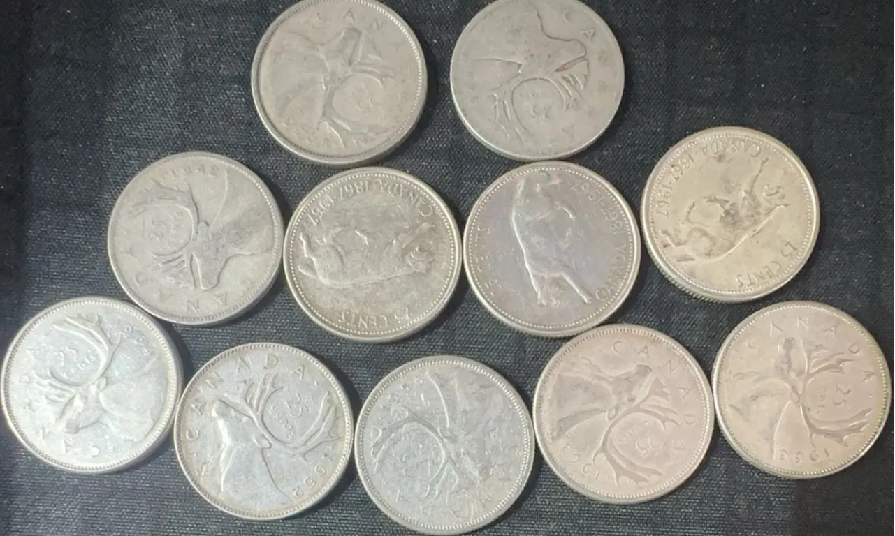 11 Canadian .800 Silver Quarters, 64g Total, Various Dates