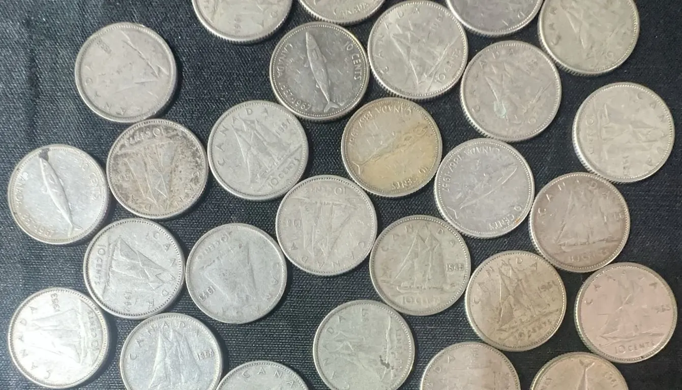 27 Canadian .800 Silver Dimes, 63g Total, 1.62 Troy Ounces Silver