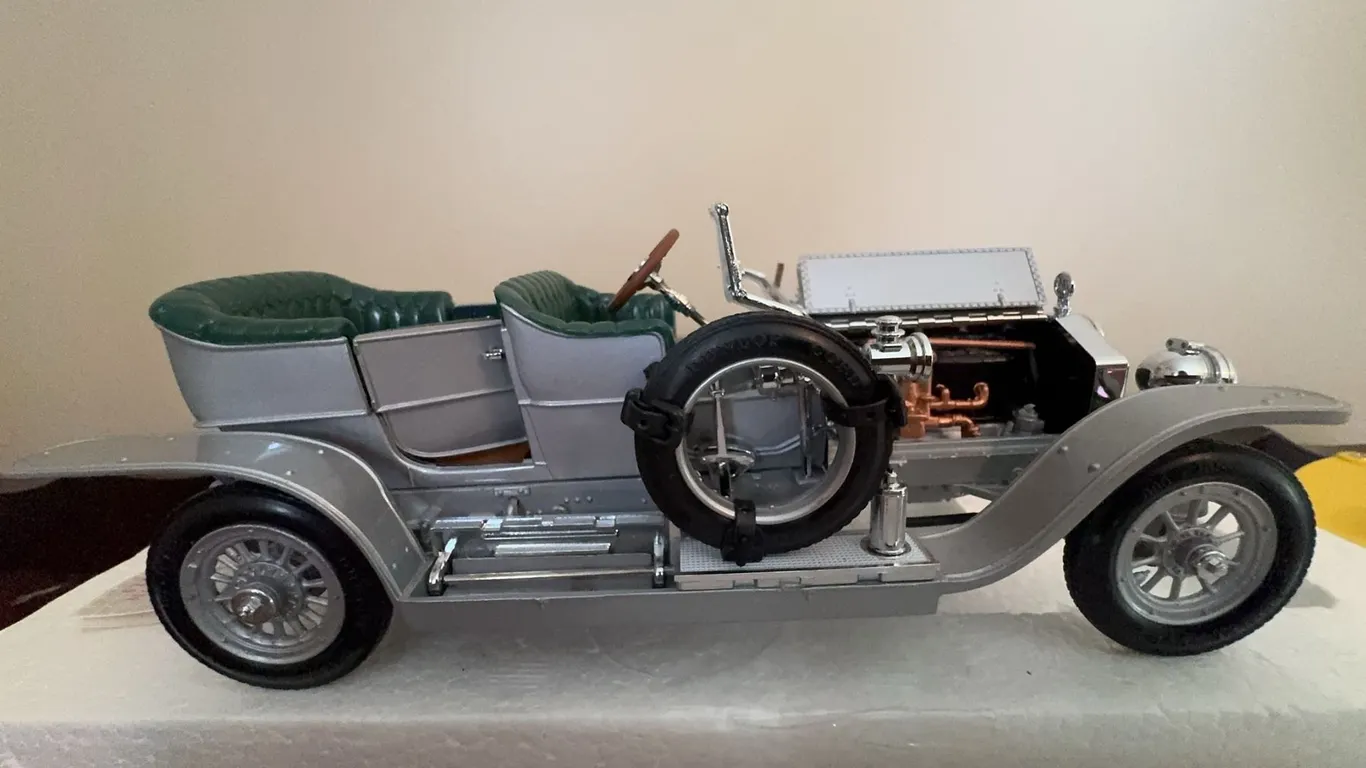 Franklin Mint 1907 Rolls-Royce Silver Ghost Model Car
