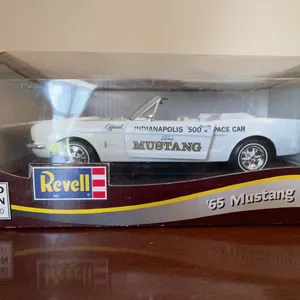 Revell 1:18 Die-Cast 1965 Mustang Pace Car Limited Edition