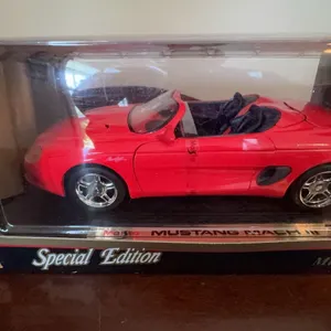 Maisto Mustang Mach III Special Edition 1:18 Die Cast Model Car