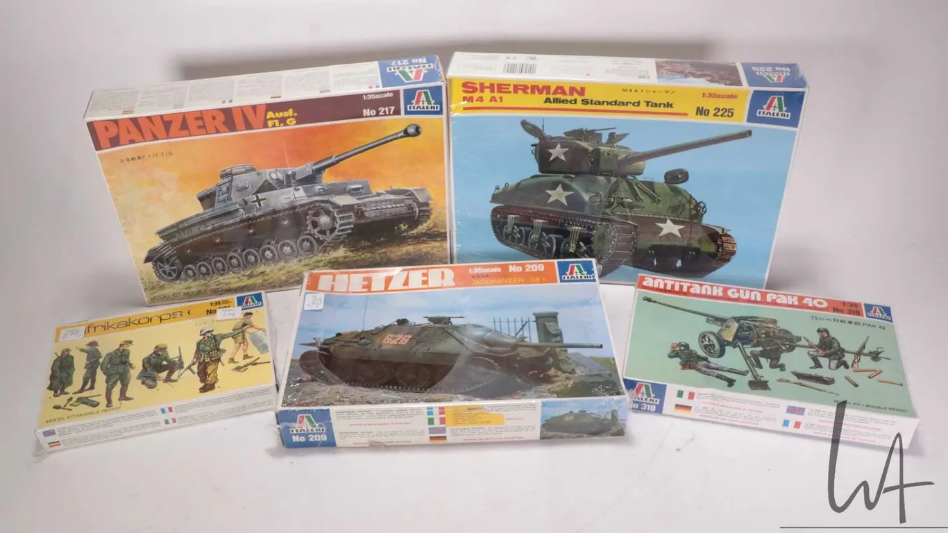 Five 1:35 scale Italira WWII vehicle model kits, all new in box