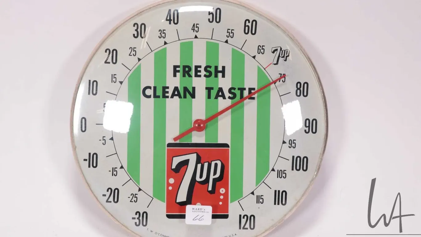 Vintage 7Up 10" diameter temperature gauge