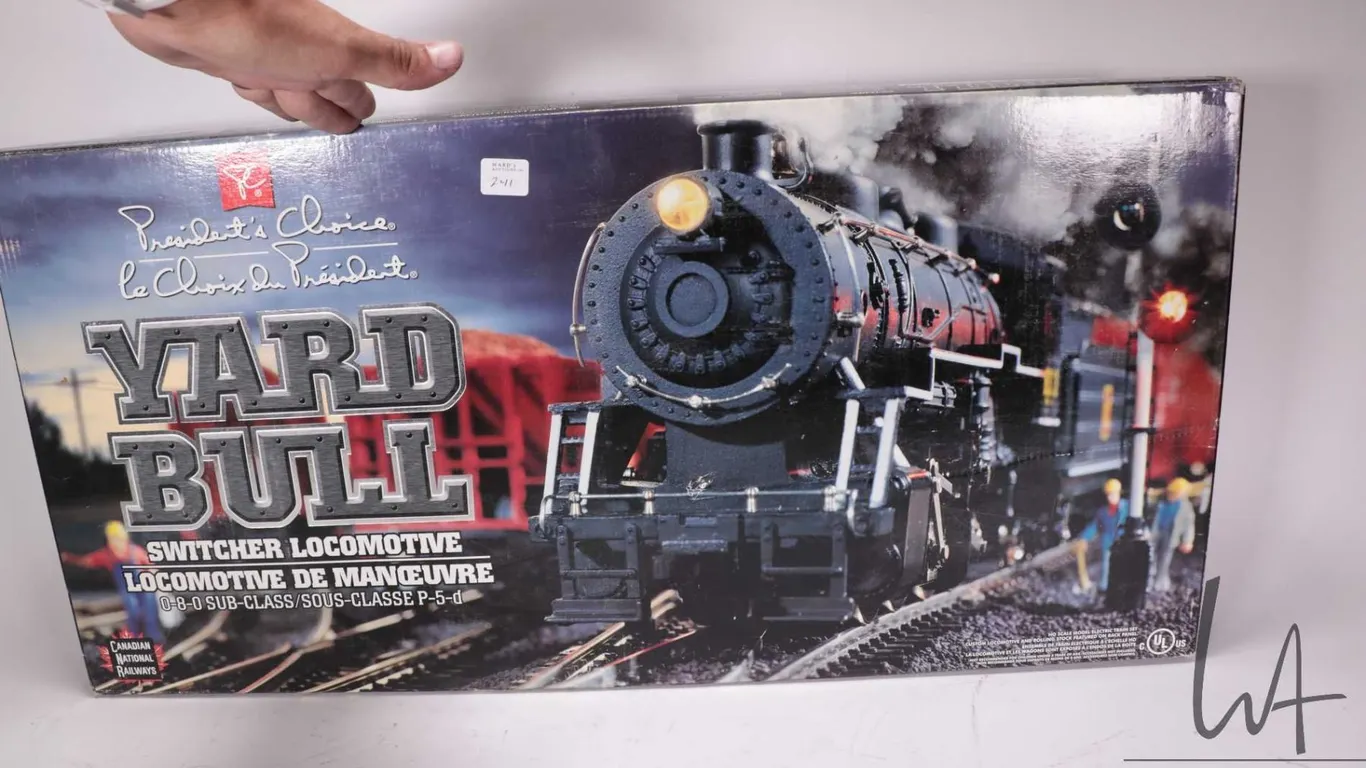 President's Choice Yard Bull Switcher Locomotive 0-8-0 Sub-Class, HO gauge, appears new in box