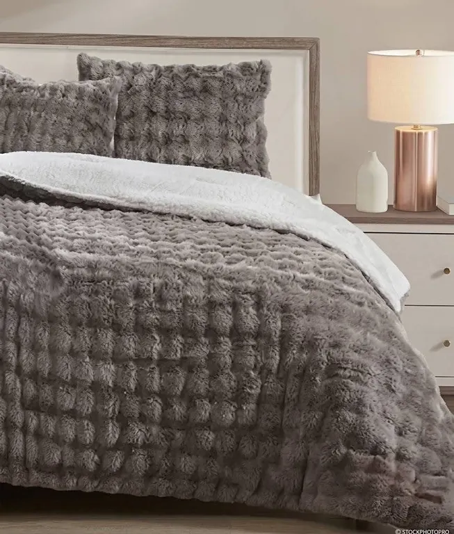 FRYE 3 Piece Queen Faux Fur Comforter Set