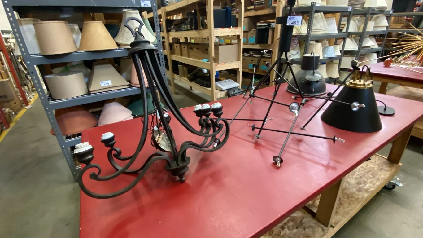 GROUP OF 4 BLACK METAL HANGING LIGHT FIXTURES