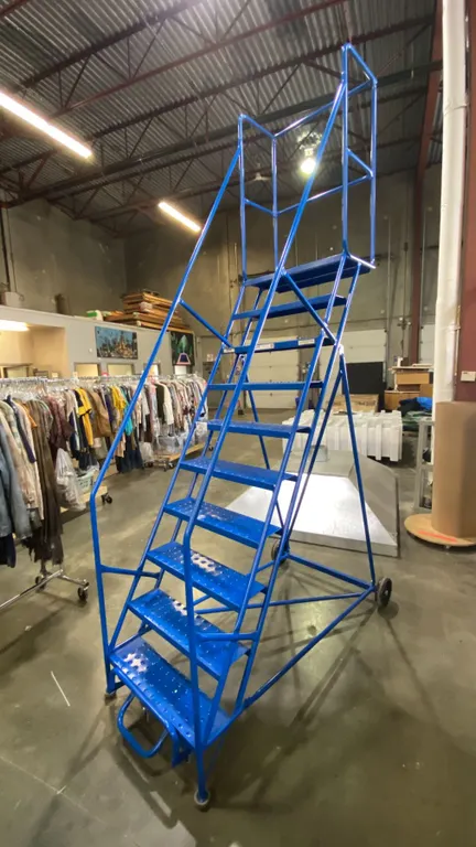 CANWAY MODEL 10H MOBILE WAREHOUSE STAIRS - 7 1/2FT TO STANDING PLATFORM, MAX RATED LOAD 400 LBS